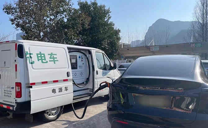 勐腊汽车搭电